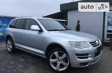 Позашляховик / Кросовер Volkswagen Touareg 2010 в Тернополі