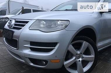 Позашляховик / Кросовер Volkswagen Touareg 2010 в Тернополі