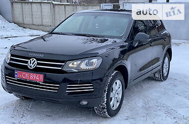 Внедорожник / Кроссовер Volkswagen Touareg 2014 в Тернополе