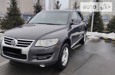 Внедорожник / Кроссовер Volkswagen Touareg 2007 в Киеве