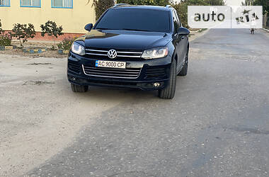 Внедорожник / Кроссовер Volkswagen Touareg 2013 в 