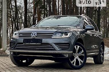 Внедорожник / Кроссовер Volkswagen Touareg 2017 в Дрогобыче