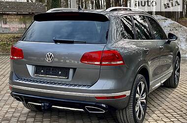 Внедорожник / Кроссовер Volkswagen Touareg 2017 в Дрогобыче