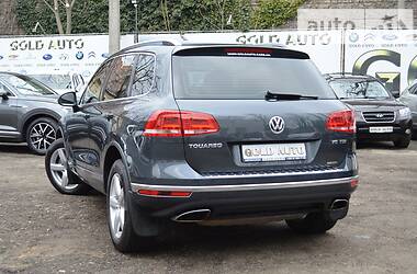 Внедорожник / Кроссовер Volkswagen Touareg 2015 в Одессе