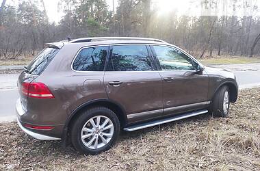 Внедорожник / Кроссовер Volkswagen Touareg 2011 в Киеве