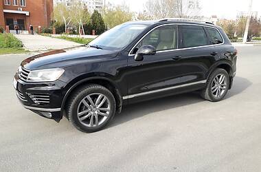 Внедорожник / Кроссовер Volkswagen Touareg 2015 в Мариуполе