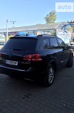 Внедорожник / Кроссовер Volkswagen Touareg 2012 в Первомайске