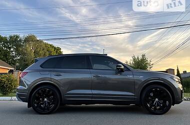 Внедорожник / Кроссовер Volkswagen Touareg 2018 в Киеве