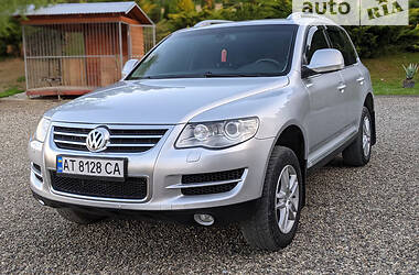 Позашляховик / Кросовер Volkswagen Touareg 2008 в Косові