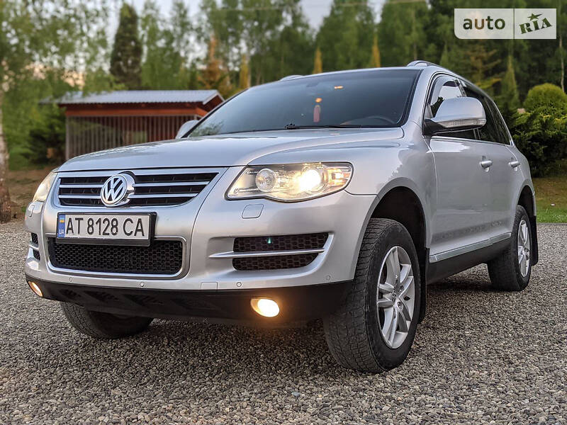 Позашляховик / Кросовер Volkswagen Touareg 2008 в Косові