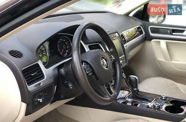 Внедорожник / Кроссовер Volkswagen Touareg 2014 в Ивано-Франковске