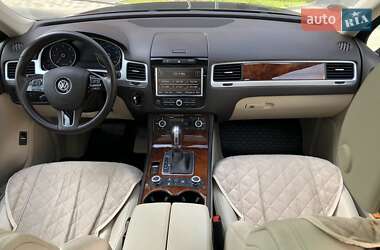 Внедорожник / Кроссовер Volkswagen Touareg 2014 в Ивано-Франковске