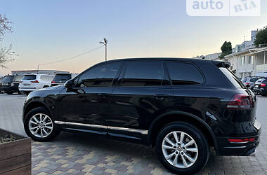 Внедорожник / Кроссовер Volkswagen Touareg 2011 в Одессе