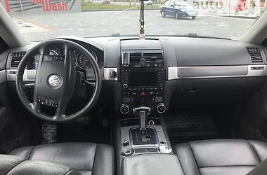 Внедорожник / Кроссовер Volkswagen Touareg 2004 в Хусте