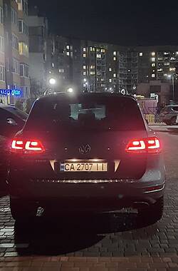 Внедорожник / Кроссовер Volkswagen Touareg 2013 в Черкассах