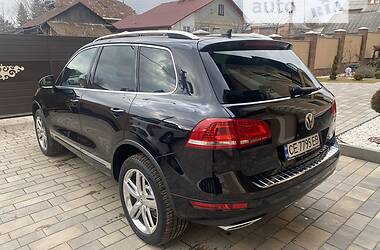 Универсал Volkswagen Touareg 2013 в Черновцах