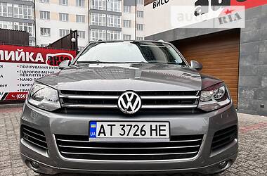 Позашляховик / Кросовер Volkswagen Touareg 2013 в Івано-Франківську