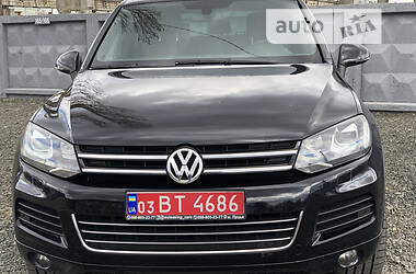 Внедорожник / Кроссовер Volkswagen Touareg 2011 в Луцке