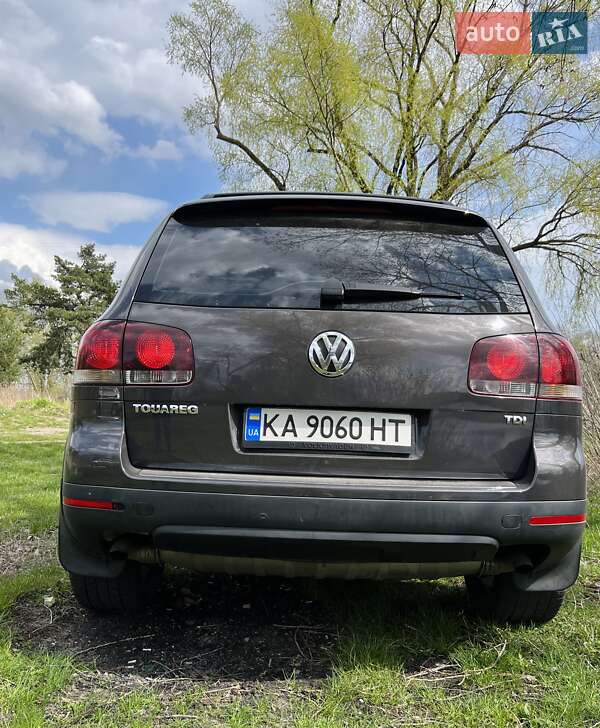 Внедорожник / Кроссовер Volkswagen Touareg 2007 в Киеве