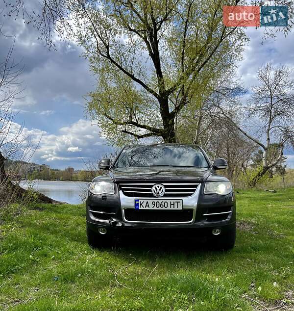 Внедорожник / Кроссовер Volkswagen Touareg 2007 в Киеве