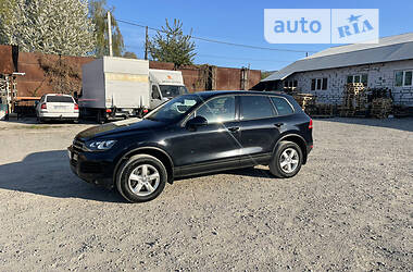 Внедорожник / Кроссовер Volkswagen Touareg 2013 в Тернополе