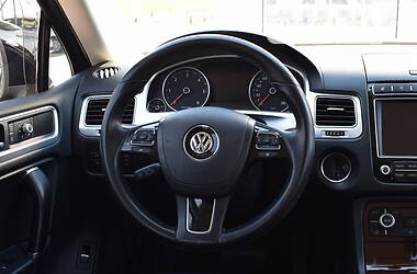 Внедорожник / Кроссовер Volkswagen Touareg 2016 в Житомире