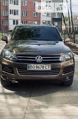 Позашляховик / Кросовер Volkswagen Touareg 2010 в Тернополі