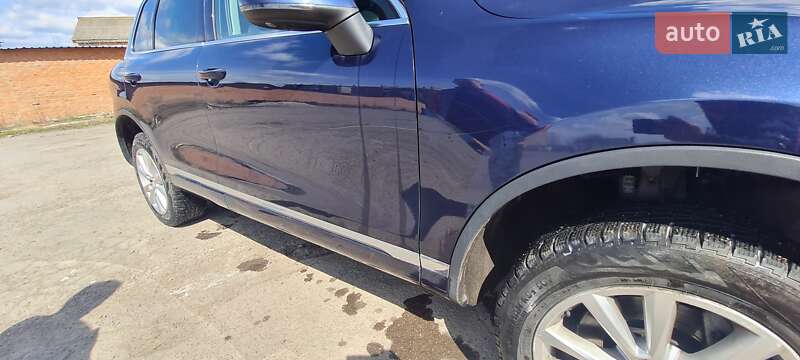 Внедорожник / Кроссовер Volkswagen Touareg 2012 в Киеве фото 11 Внедорожник / Кроссовер Volkswagen Touareg 2012 в Киеве