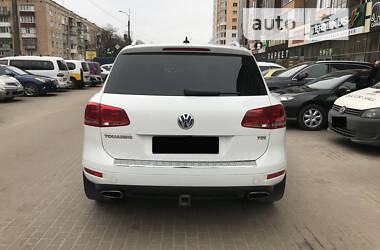 Позашляховик / Кросовер Volkswagen Touareg 2011 в Хмельницькому