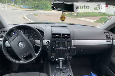 Внедорожник / Кроссовер Volkswagen Touareg 2005 в Чернигове