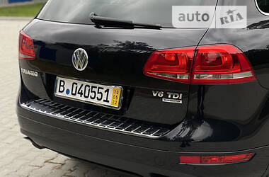 Внедорожник / Кроссовер Volkswagen Touareg 2012 в 