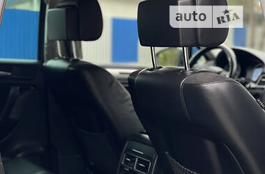Внедорожник / Кроссовер Volkswagen Touareg 2012 в 
