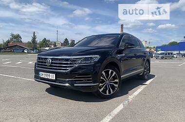 Внедорожник / Кроссовер Volkswagen Touareg 2018 в Житомире