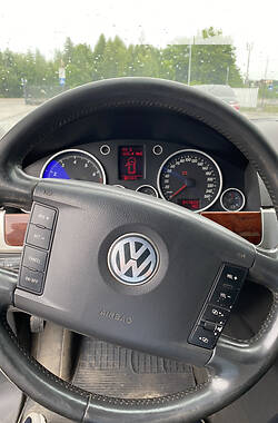 Позашляховик / Кросовер Volkswagen Touareg 2004 в Житомирі