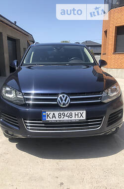 Универсал Volkswagen Touareg 2012 в Киеве