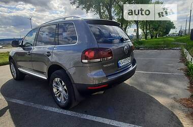 Позашляховик / Кросовер Volkswagen Touareg 2008 в Києві