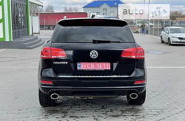 Внедорожник / Кроссовер Volkswagen Touareg 2012 в 