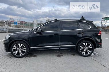 Внедорожник / Кроссовер Volkswagen Touareg 2012 в 