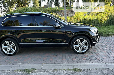 Внедорожник / Кроссовер Volkswagen Touareg 2014 в Любомле