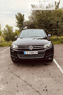Внедорожник / Кроссовер Volkswagen Touareg 2011 в Звенигородке