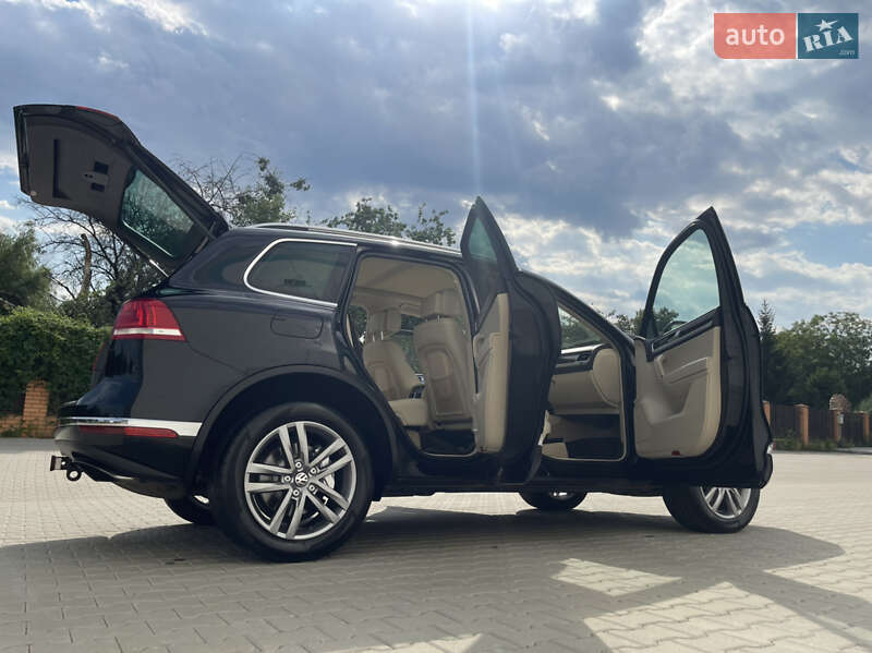 Внедорожник / Кроссовер Volkswagen Touareg 2015 в Киеве фото 10 Внедорожник / Кроссовер Volkswagen Touareg 2015 в Киеве