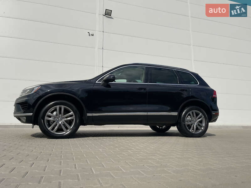 Внедорожник / Кроссовер Volkswagen Touareg 2015 в Киеве фото 18 Внедорожник / Кроссовер Volkswagen Touareg 2015 в Киеве
