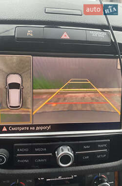 Внедорожник / Кроссовер Volkswagen Touareg 2012 в 