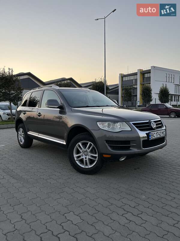 Позашляховик / Кросовер Volkswagen Touareg 2009 в Бродах
