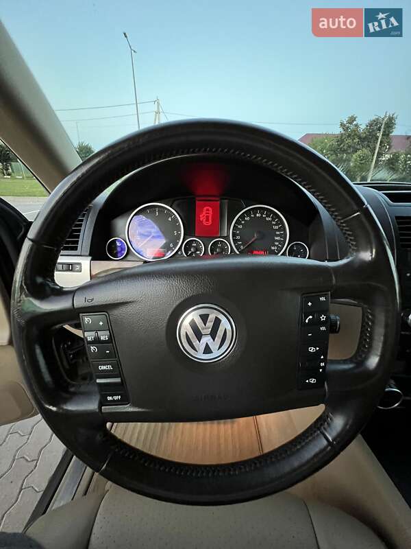 Позашляховик / Кросовер Volkswagen Touareg 2009 в Бродах