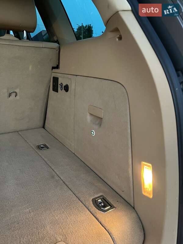 Позашляховик / Кросовер Volkswagen Touareg 2009 в Бродах