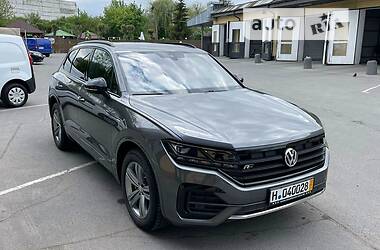 Внедорожник / Кроссовер Volkswagen Touareg 2018 в Каменец-Подольском