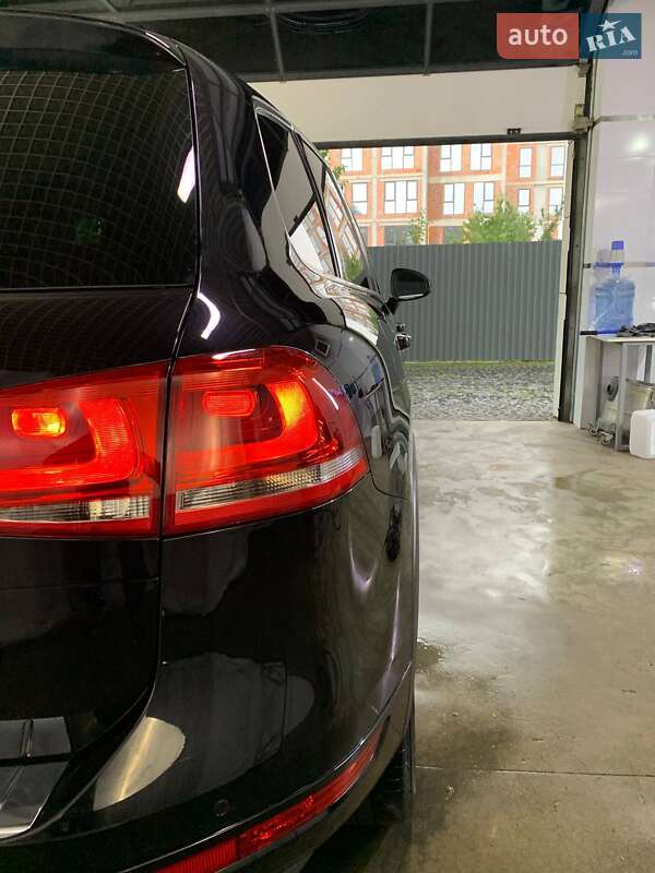 Внедорожник / Кроссовер Volkswagen Touareg 2011 в Львове фото 4 Внедорожник / Кроссовер Volkswagen Touareg 2011 в Львове