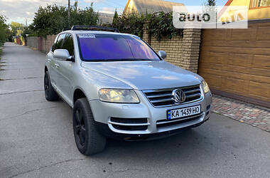 Внедорожник / Кроссовер Volkswagen Touareg 2003 в Першотравенске