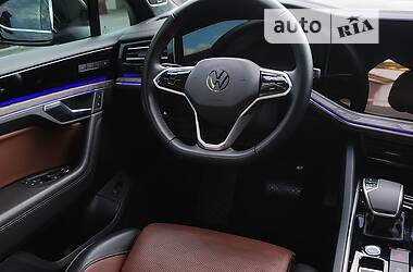 Внедорожник / Кроссовер Volkswagen Touareg 2021 в Тернополе